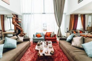 How to Create Conversation Areas in Large Living Rooms