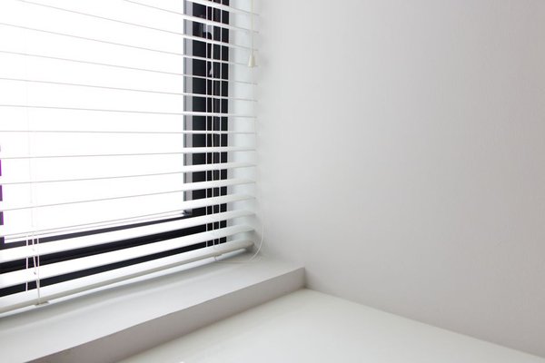 how to clean blinds